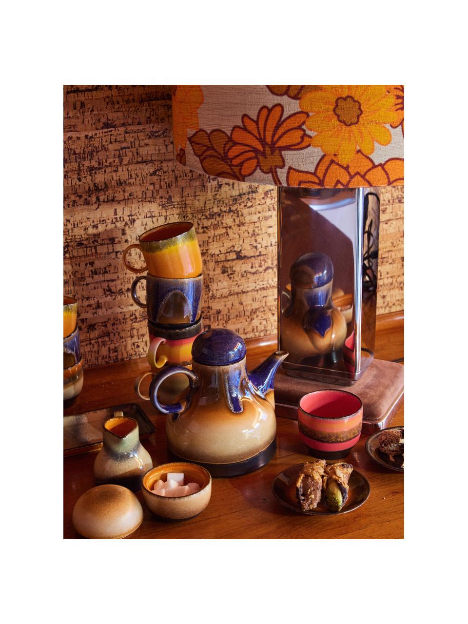Handgemaakte keramische koffiemokken 70's, 4 stuks, Keramiek, Roodtinten, antraciet, Ø 11 x H 16 cm