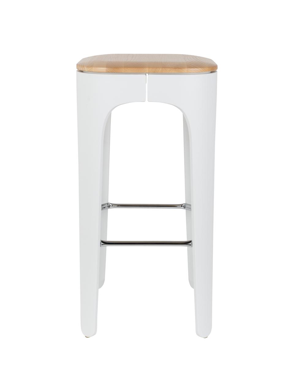 Sgabello da bar Up-High, Seduta: massello di frassino, Gambe: polipropilene, opaco vern, Seduta: legno di frassino >Gambe: bianco >Poggiapiedi: cromato, Larg. 35 x Alt. 73 cm