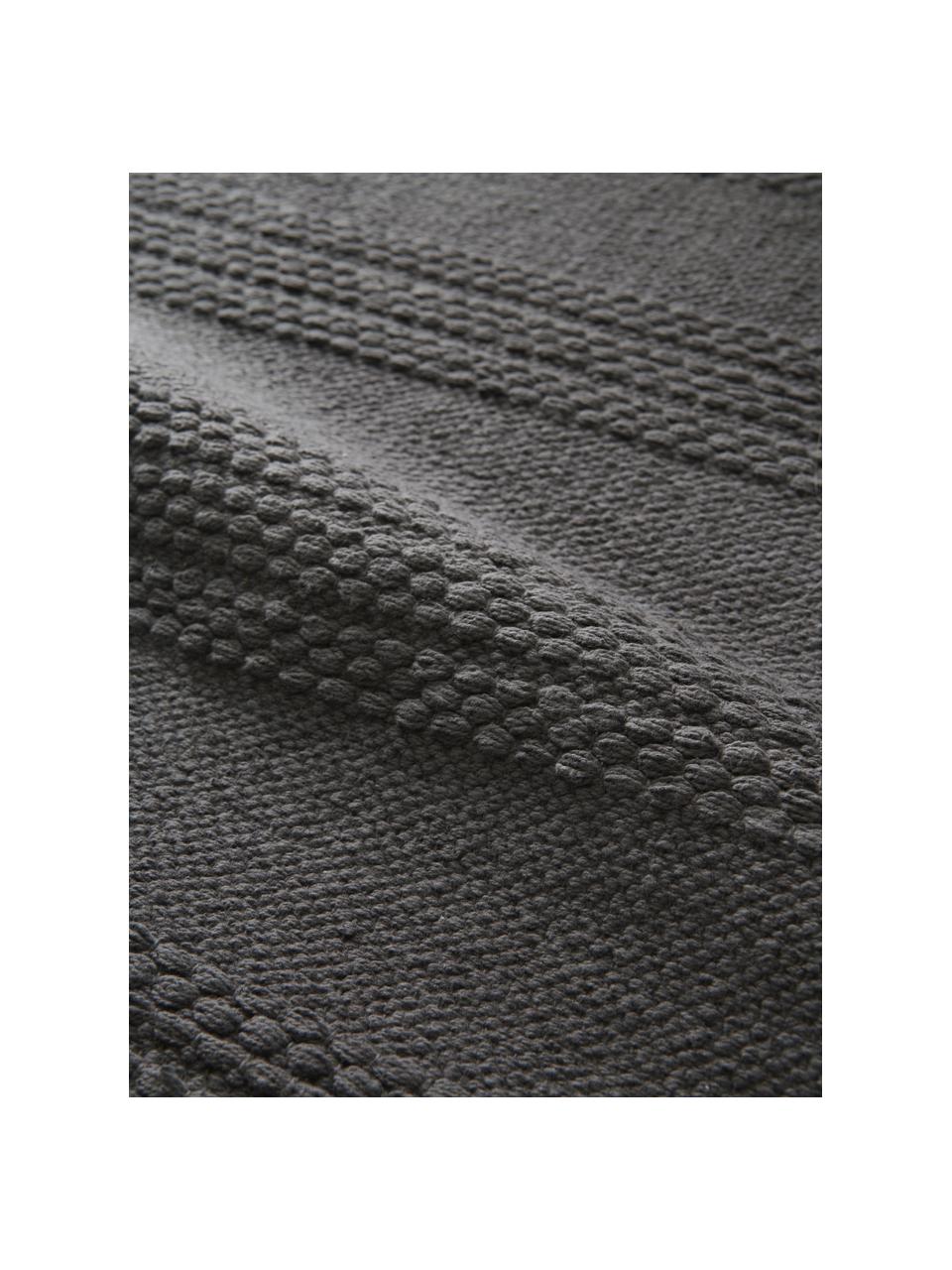 Passatoia in cotone a righe  tono su tono con frange Tanya, 100% cotone, Grigio scuro, Larg. 70 x Lung. 200 cm