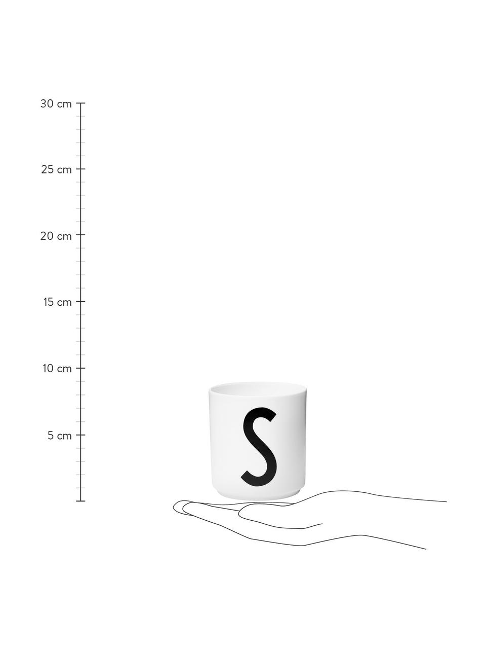 Design Becher Personal mit Buchstaben (Varianten von A bis Z), Fine Bone China (Porzellan)
Fine Bone China ist ein Weichporzellan, das sich besonders durch seinen strahlenden, durchscheinenden Glanz auszeichnet., Weiß, Schwarz, Becher S, 250 ml