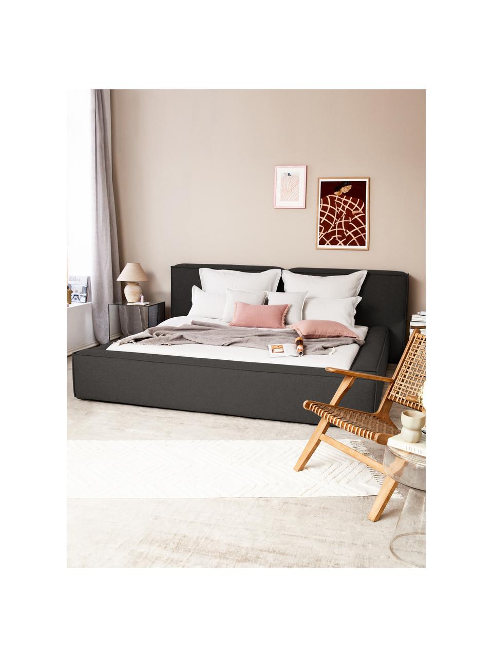 Gestoffeerd bed Lennon, Bekleding: 100% polyester Met 115.00, Frame: massief grenenhout, multi, Poten: hout, kunststof Dit produ, Geweven stof antraciet, B 208 x L 243 cm (ligvlak 140 x 200 cm)