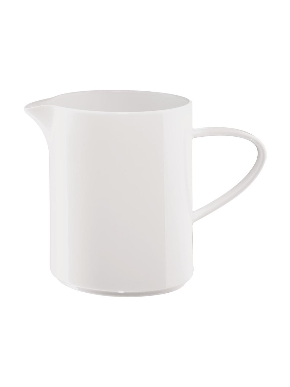 Melkkan à table van beenderporselein, 400 ml, Beenderporselein (porselein)
Fine Bone China is een zacht porselein, dat zich vooral onderscheidt door zijn briljante, doorschijnende glans., Wit, Ø 6 x H 11 cm