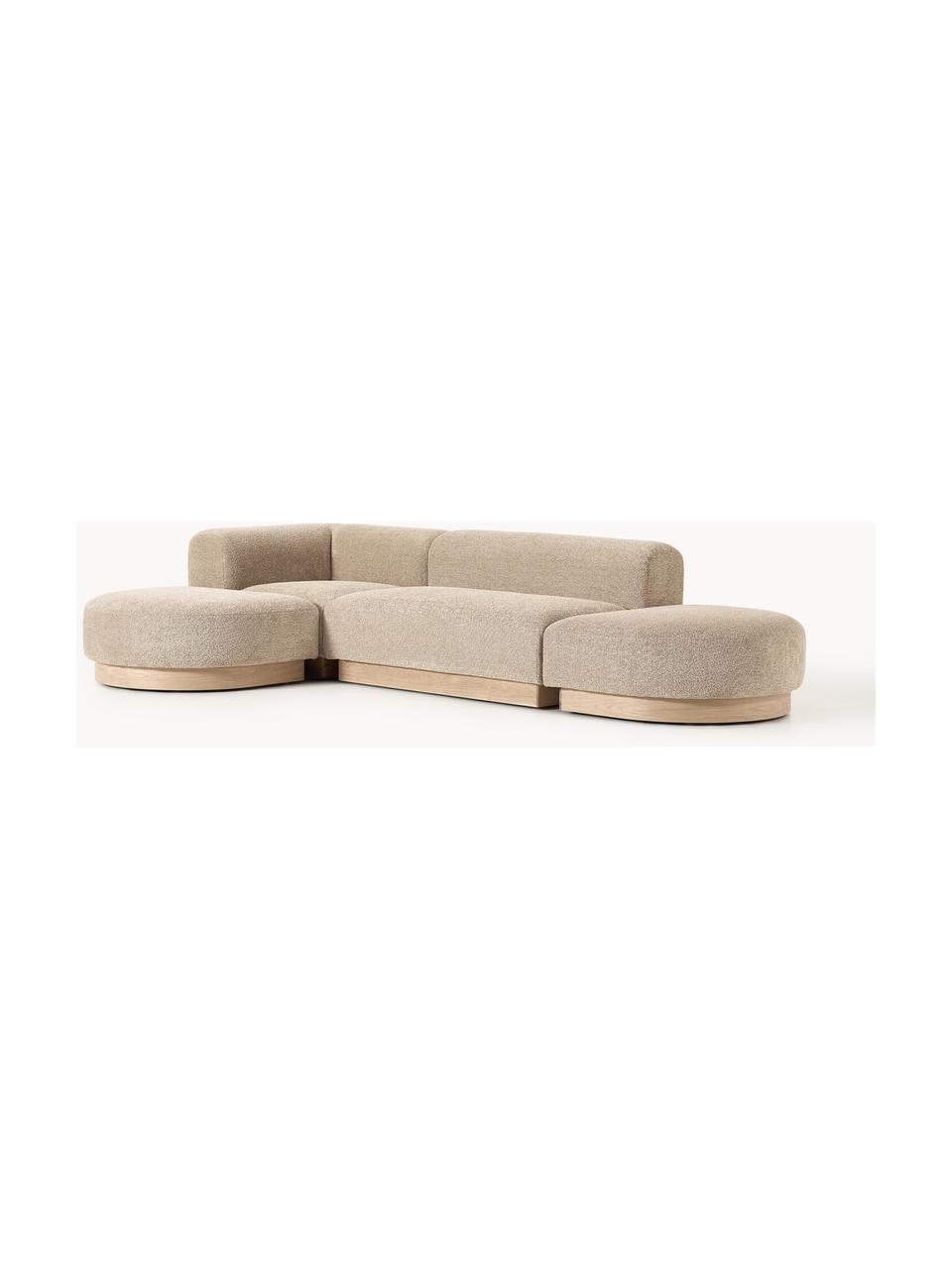 Modulares Ecksofa Natalie aus Teddy-Bouclé, Bezug: Teddy-Bouclé (100 % Polye, Gestell: mitteldichte Holzfaserpla, Sockel: Massives Buchenholz, lack, Teddy-Bouclé Beige, helles Buchenholz, B 337 x T 197 cm, Eckteil links