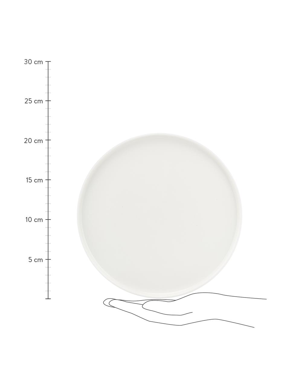 Plato postre de porcelana Oco, 6 uds., Porcelana Fine Bone China (fina de hueso)
Fine Bone China es una pasta de porcelana fosfática que se caracteriza por su brillo radiante y translúcido., Marfil, Ø 21 cm