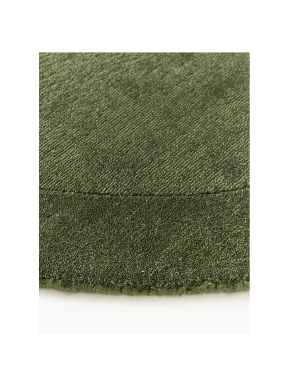 Okrągły dywan z krótkim włosiem Kari, 100% poliester z certyfikatem GRS, Odcienie ciemnego zielonego, Ø 150 cm (Rozmiar M)