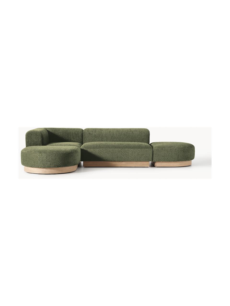 Modulares Ecksofa Natalie aus Teddy-Bouclé, Bezug: Teddy-Bouclé (100 % Polye, Gestell: mitteldichte Holzfaserpla, Sockel: Massives Buchenholz, lack, Teddy-Bouclé Dunkelgrün, helles Buchenholz, B 337 x T 197 cm, Eckteil links