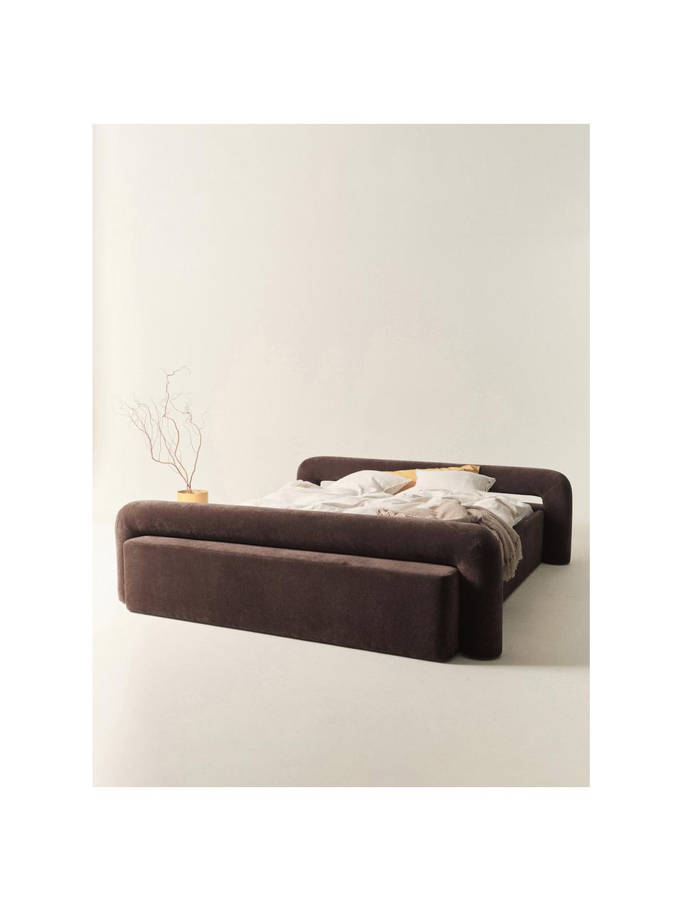 Gestoffeerd bed Komoro, Bekleding: polyester (gestructureerd, Frame: massief grenenhout, Geweven stof donkerbruin, B 180 x L 200 cm
