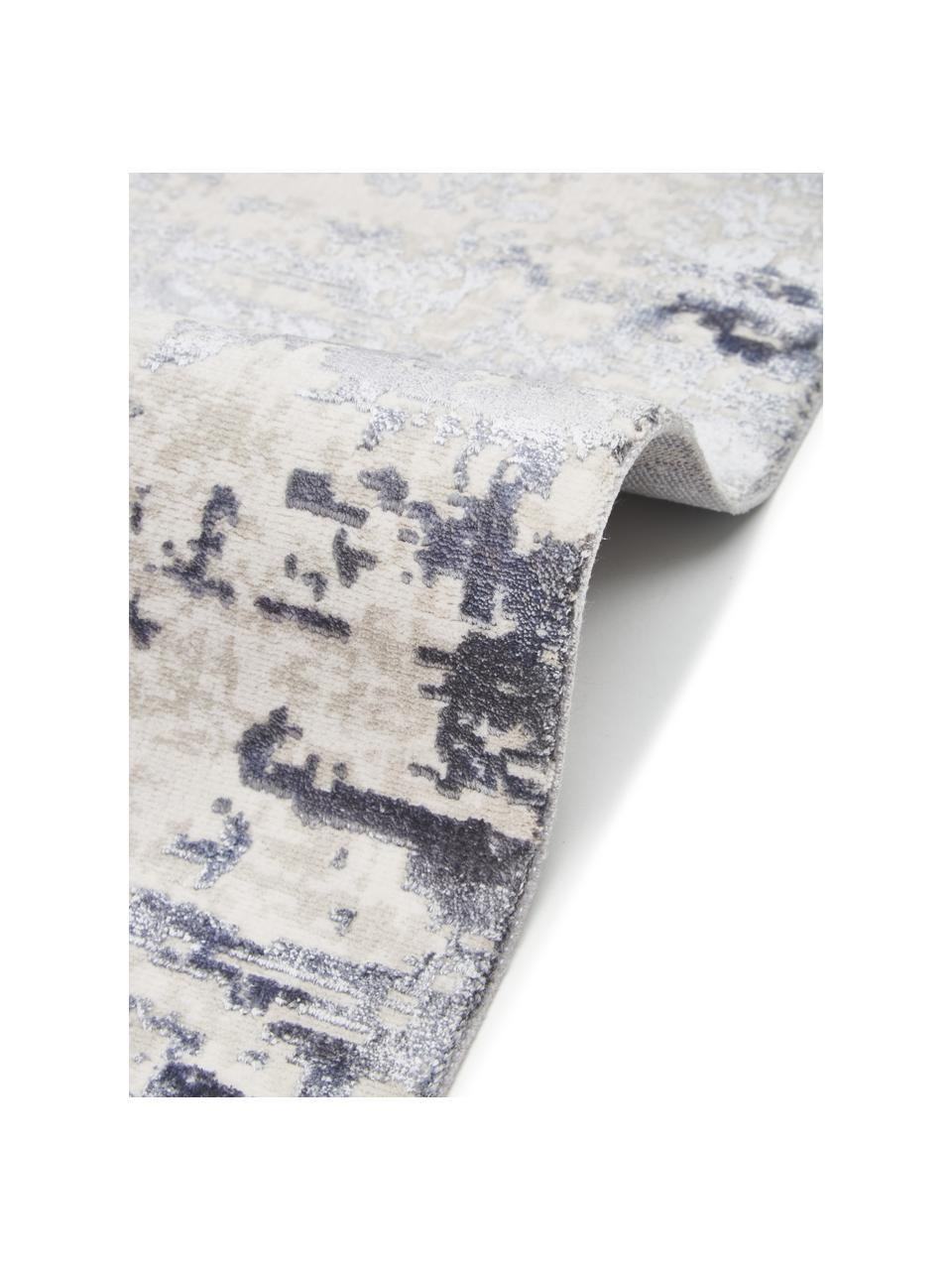 Glanzend vloerkleed Cordoba met franjes, Bovenzijde: 70% acryl, 30% viscose, Onderzijde: katoen, Blauwtinten, B 80 x L 150 cm (maat XS)