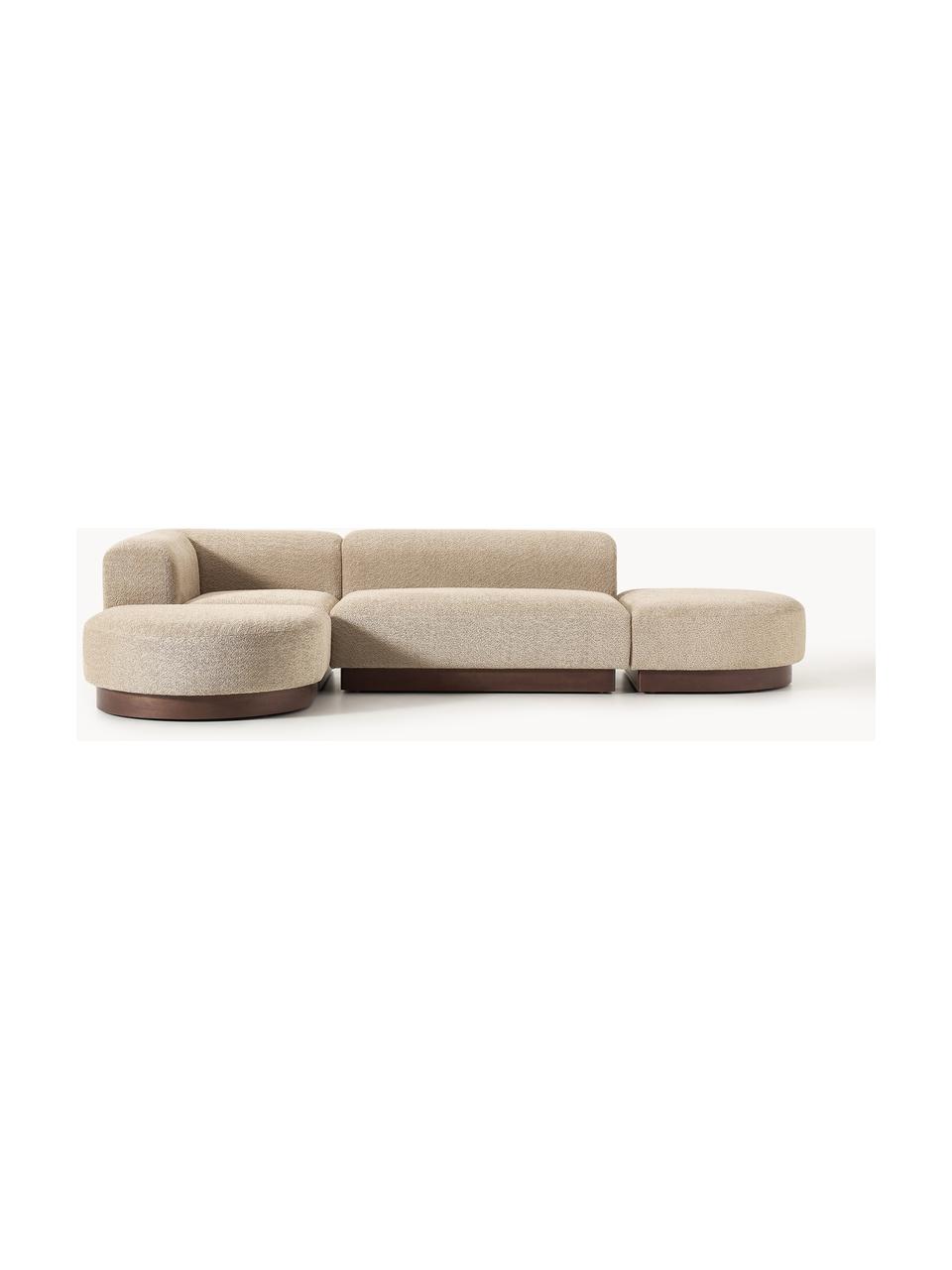 Modulares Ecksofa Natalie aus Teddy-Bouclé, Bezug: Teddy-Bouclé (100 % Polye, Gestell: mitteldichte Holzfaserpla, Sockel: Massives Buchenholz, lack, Teddy-Bouclé Beige, dunkles Buchenholz, B 337 x T 197 cm, Eckteil links