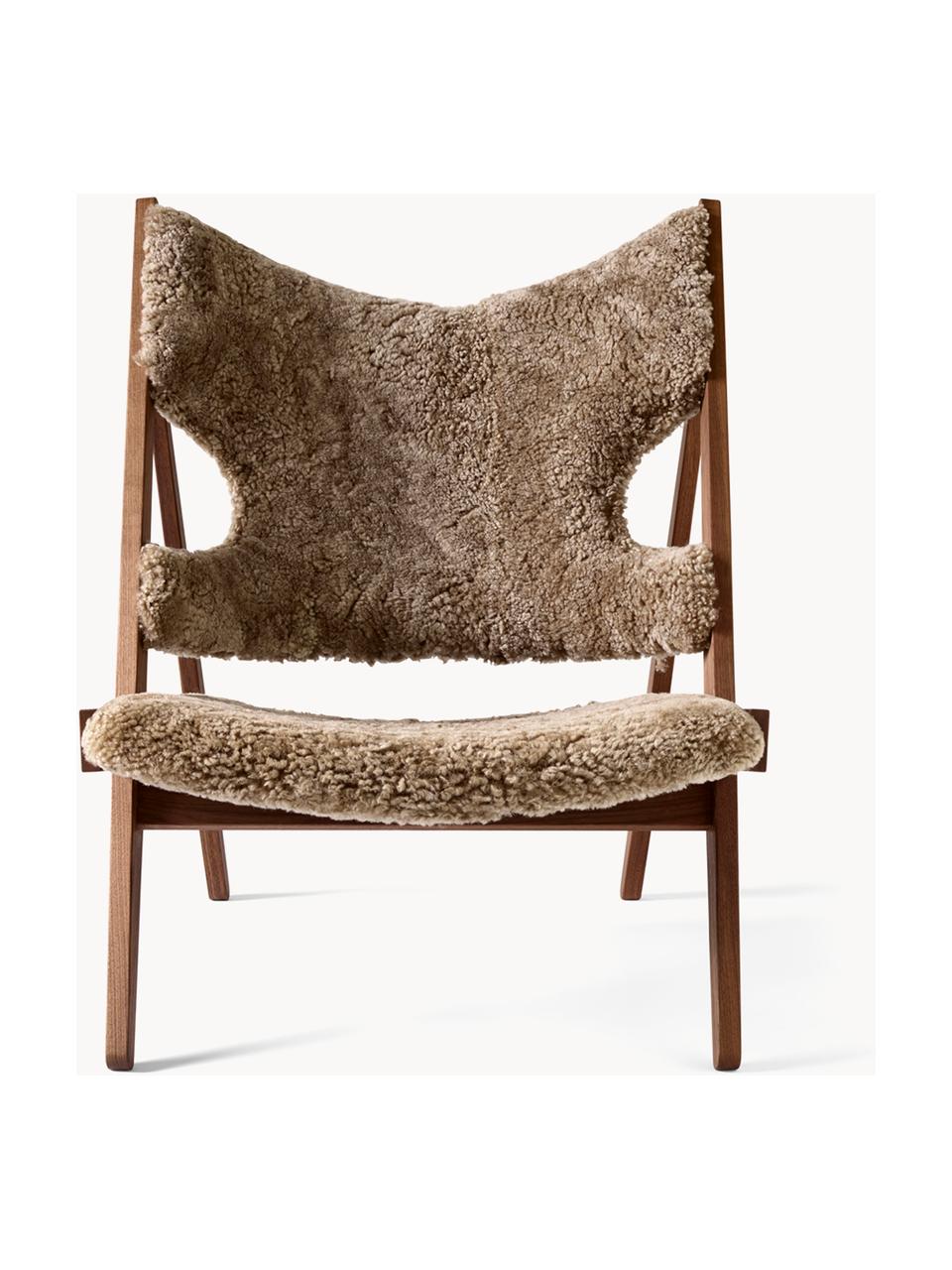 Fauteuil lounge en tissu peluche Knitting, Teddy taupe, bois de noyer, long. 71 x larg. 67 cm