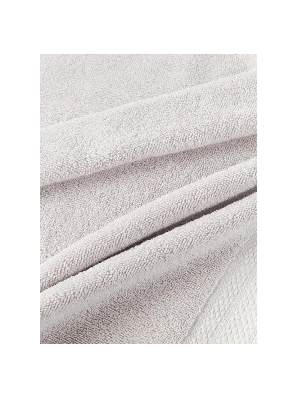 Lot de serviettes de bain en coton bio Premium, 6 élém., 100 % coton bio, certifié GOTS
Qualité supérieure 600 g/m²

Le matériau est certifié STANDARD 100 OEKO-TEX®, IS025 189577, OETI, Gris clair, Lot de différentes tailles