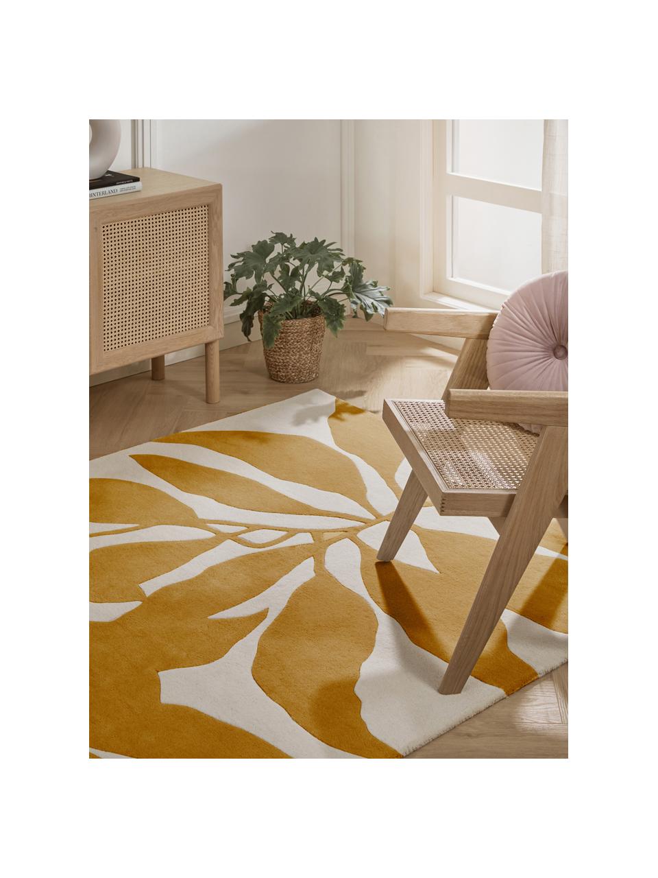 Tapis en laine tufté main Lando, 100 % laine

Les tapis en laine peuvent perdre des fibres lors des premières semaines et des peluches peuvent se former, ce phénomène est naturel et diminue à mesure de votre usage et du temps, Ocre, beige, larg. 80 x long. 150 cm (taille XS)