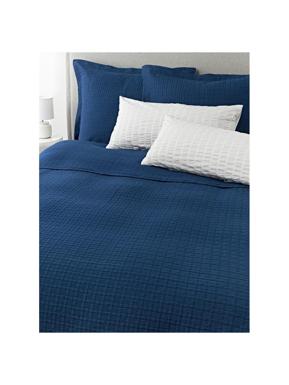 Copriletto in piqué waffle Orville, 100% cotone

Il materiale utilizzato in questo prodotto è testato per le sostanze nocive e certificato secondo l'OEKO-TEX Standard 100 - Textile by OEKO-TEX® , CITEVE, 4265CIT., Blu scuro, Larg. 180 x Lung. 250 cm (per letti da 140 x 200 cm)