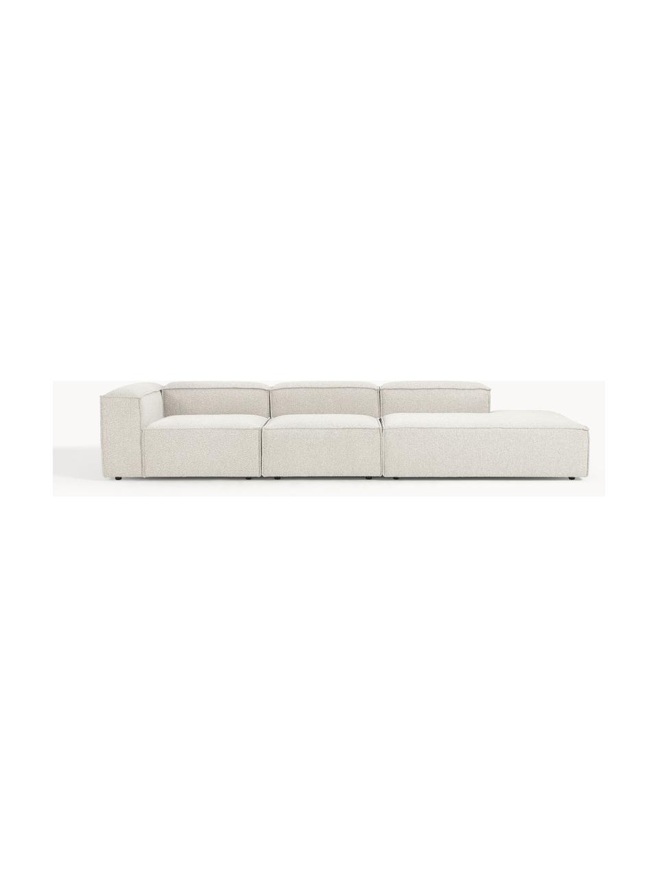 Chaise loungue componibile XL in bouclé Lennon, Rivestimento: bouclé (100% poliestere) , Struttura: legno di pino massiccio, , Piedini: plastica Questo prodotto , Bouclè bianco latte, Larg. 357 x Prof. 119 cm, schienale a sinistra