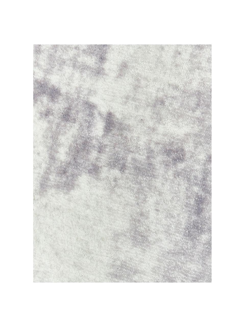 Design Kurzflor-Teppich Aviva in Grau, 100 % Polyester, GRS-zertifiziert, Grau, B 80 x L 150 cm (Größe XS)