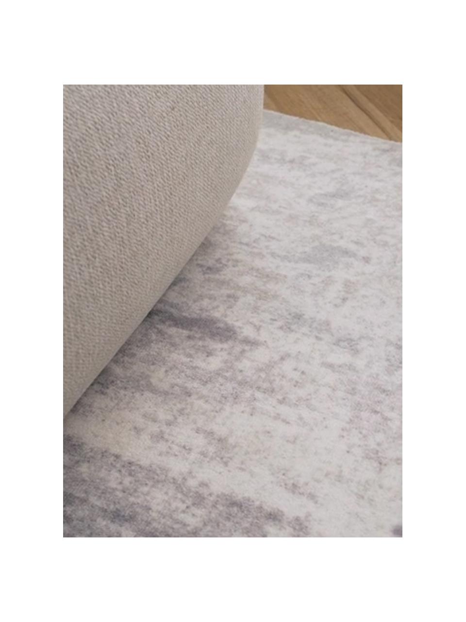 Tappeto di design a pelo corto Aviva, 100% poliestere, certificato GRS

Il materiale utilizzato in questo prodotto è testato per le sostanze nocive e certificato secondo lo STANDARD 100 by OEKO-TEX® , HOHENSTEIN HTTI, 21.HIN.71270, Tonalità grigie, Larg. 200 x Lung. 300 cm (taglia L)