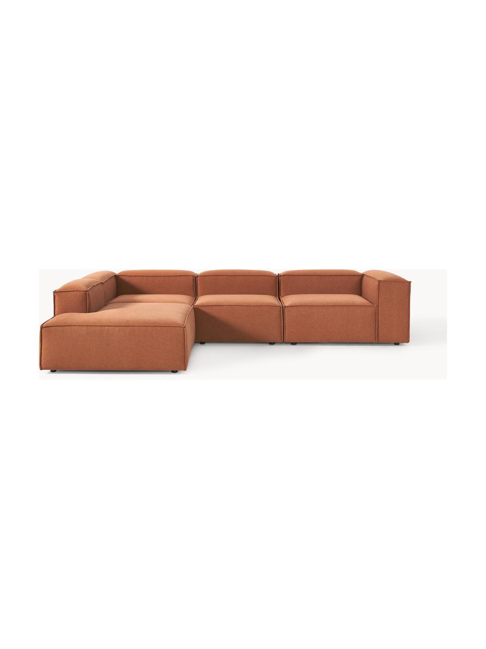 Divano angolare componibile XL Lennon, Rivestimento: 100% poliestere Con 115.0, Struttura: legno di pino massiccio, , Piedini: plastica Questo prodotto , Tessuto terracotta, Larg. 329 x Prof. 269 cm, chaise-lounge a destra