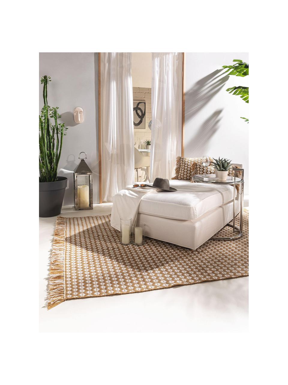 Vnitřní a venkovní koberec s etno vzorem a třásněmi Morty, 100 % polyester (recyklovaný PET), Žlutá, tlumeně bílá, Š 200 cm, D 300 cm (velikost L)