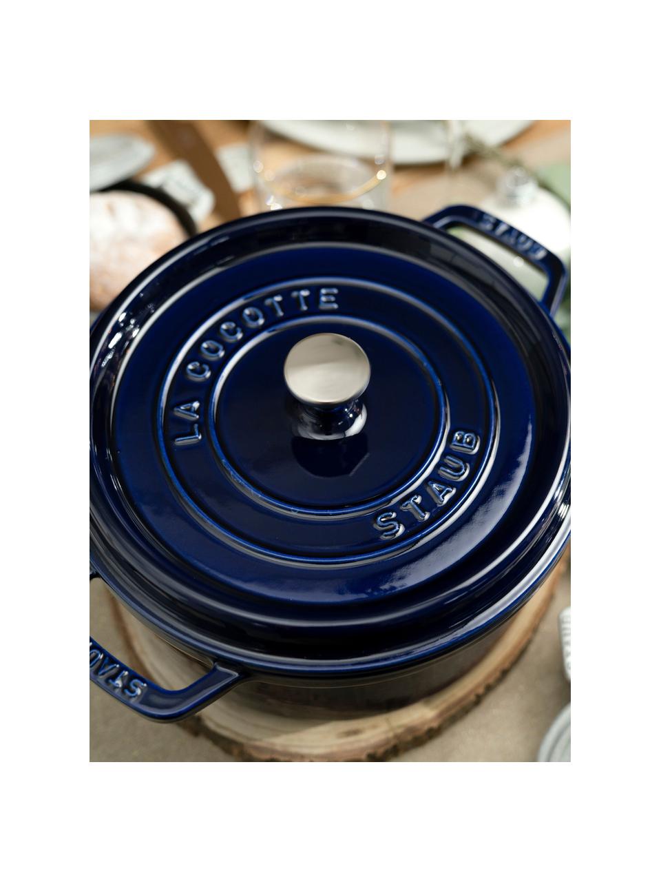 Kulatý pekáč z litiny La Cocotte, Smaltovaná litina, Královská modrá, stříbrná, Ø 24 cm, V 15 cm, 3,8 l