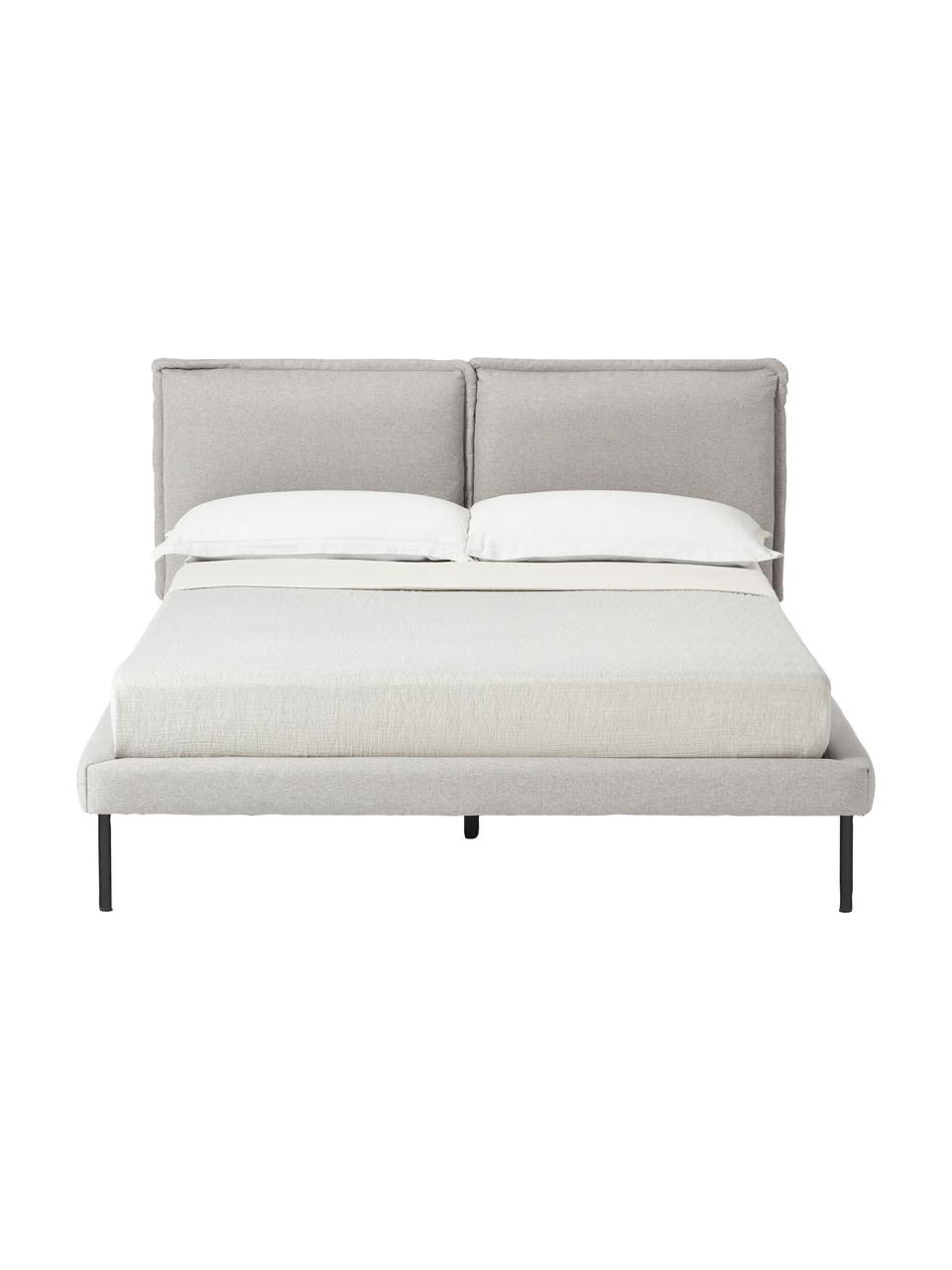 Cama tapizada Amelia, Tapizado: 100% poliéster Alta resis, Estructura: madera contrachapada con , Patas: madera con certificado FS, Tejido gris claro, B 140 x L 200 cm