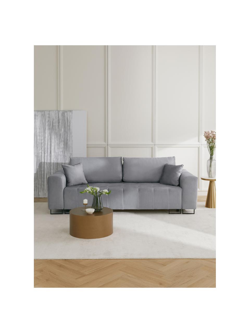 Divano letto 3 posti in velluto grigio chiaro Byron, Rivestimento: velluto di poliestere Con, Struttura: Pino massiccio, Truciolar, Tessuto grigio chiaro, nero, Larg. 250 x Prof. 105 cm