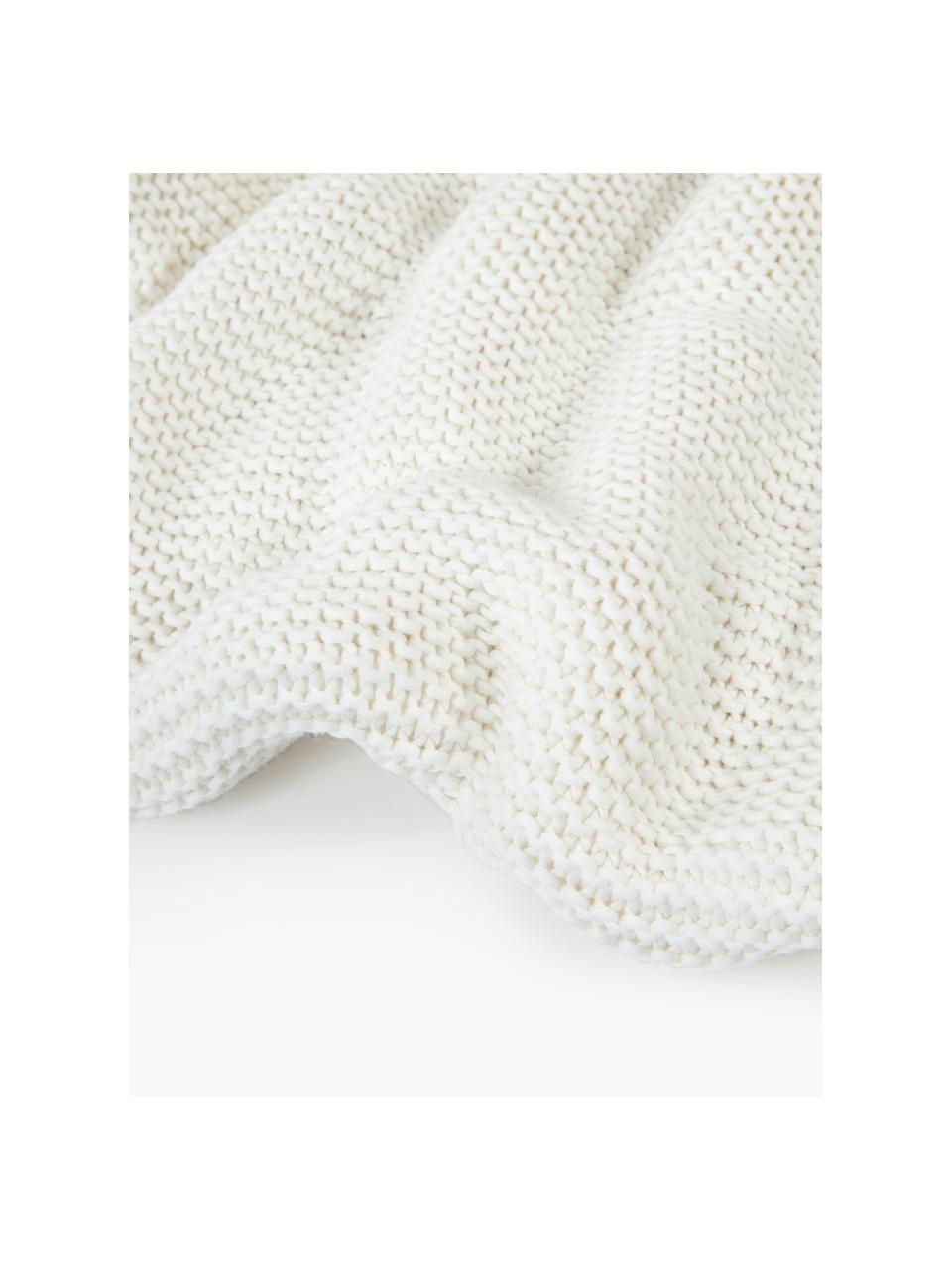 Coperta a maglia in cotone organico Adalyn, 100% cotone organico certificato GOTS

Il materiale utilizzato in questo prodotto è testato per le sostanze nocive e certificato secondo lo STANDARD 100 by OEKO-TEX® , HOHENSTEIN HTTI, 11.HIN.00050, Bianco latte, Larg. 150 x Lung. 200 cm