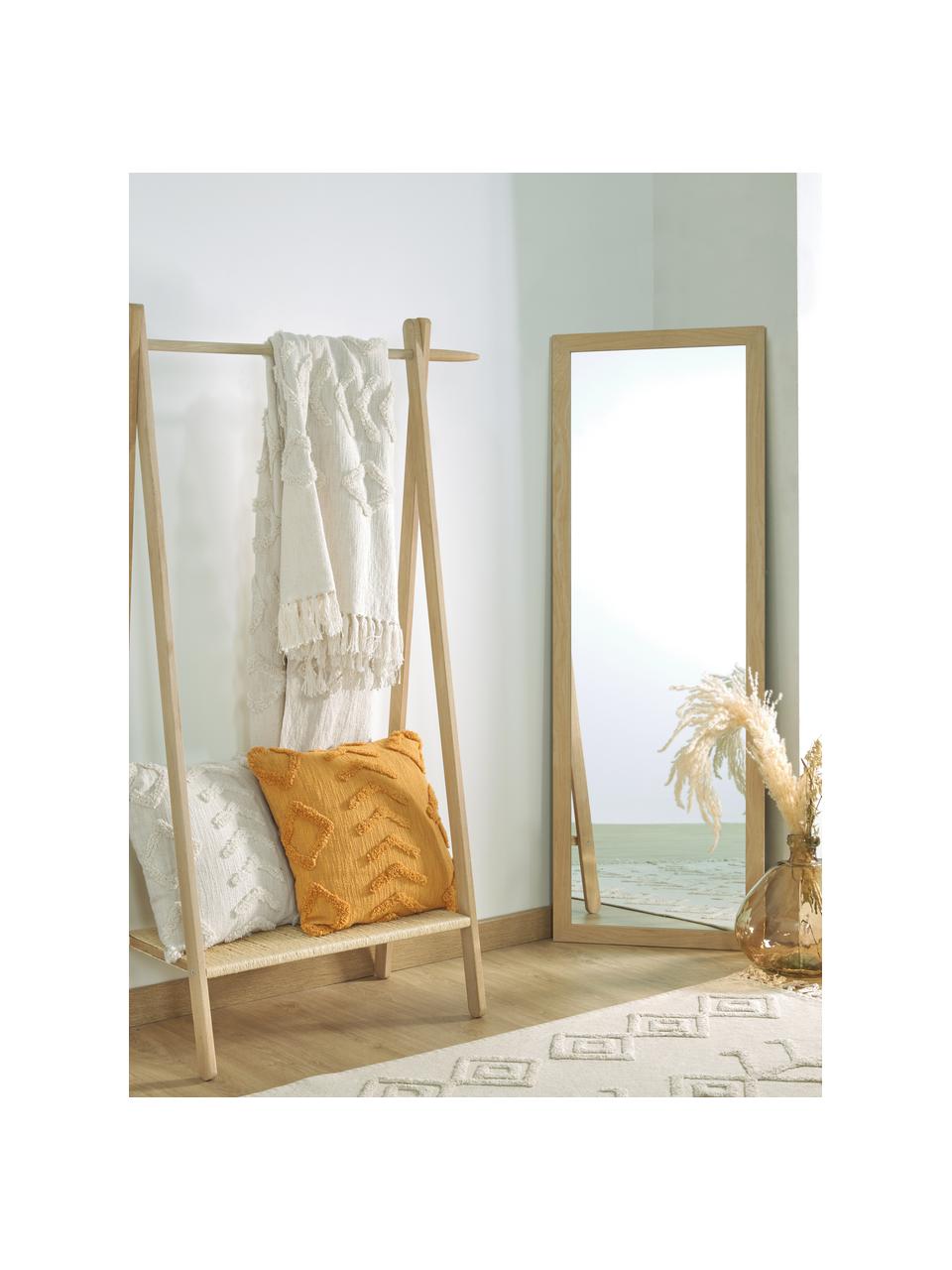 Eckiger Wandspiegel Wilany mit hellbraunem Holzrahmen, Rahmen: Holz, Spiegelfläche: Spiegelglas, Beige, B 53 x H 153 cm