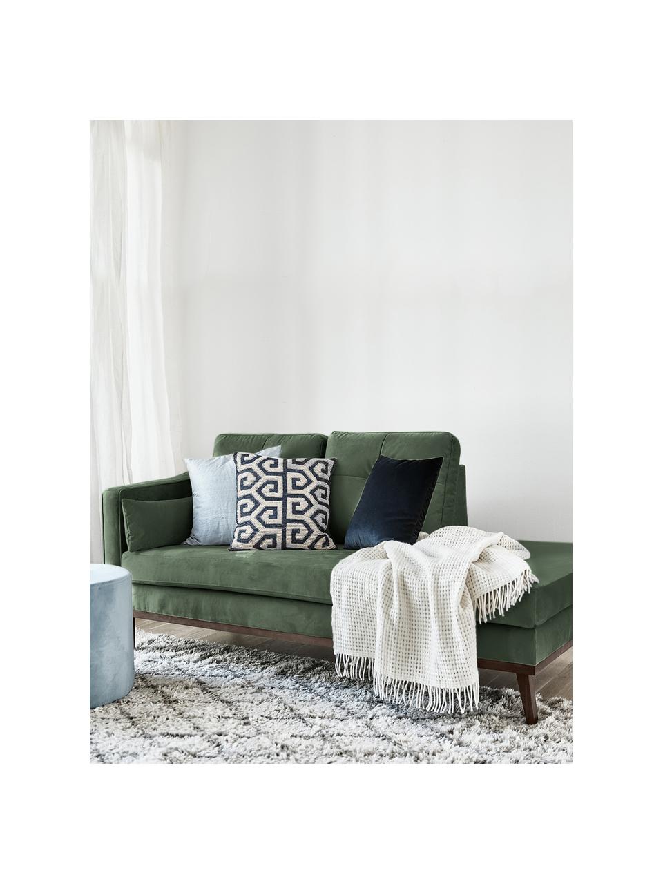 Fluwelen chaise longue Alva in groen met beukenhout-poten, Bekleding: fluweel (hoogwaardig poly, Frame: massief grenenhout, Poten: massief gebeitst beukenho, Olijfkleurig, B 193 x D 94 cm