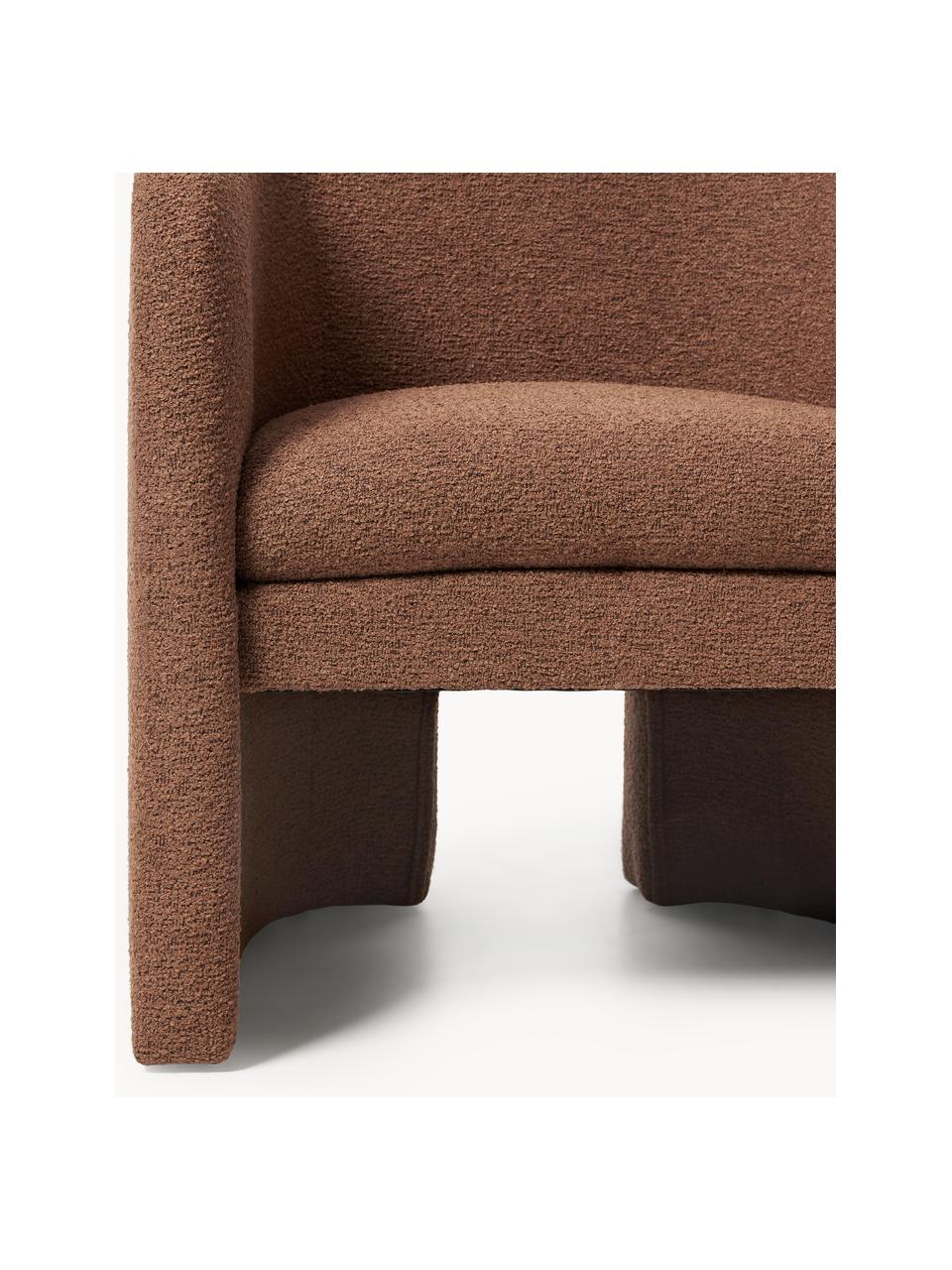 Poltrona lounge in bouclé Mairo, Rivestimento: bouclé (100% poliestere) , Struttura: legno di pino e pioppo Qu, Bouclé marrone, Larg. 68 x Prof. 62 cm