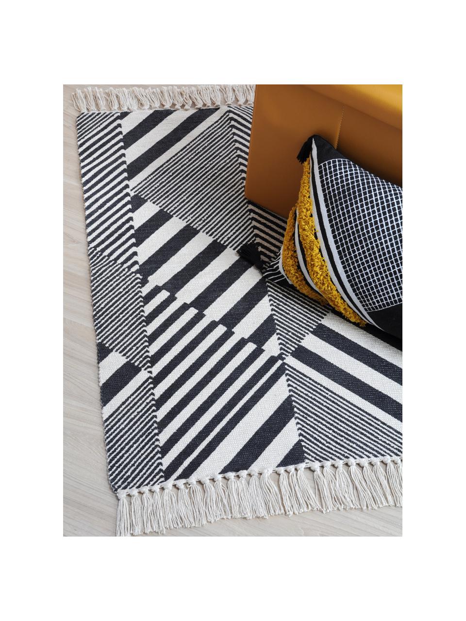 Katoenen vloerkleed Beely met grafisch patroon in zwart/wit, 100% katoen, Zwart, gebroken wit, B 60 x L 90 cm (maat XXS)