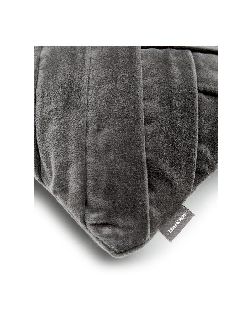 Cuscino in velluto con superfice strutturata Folded, Rivestimento: 100% velluto di cotone, Grigio, Larg. 30 x Lung. 50 cm