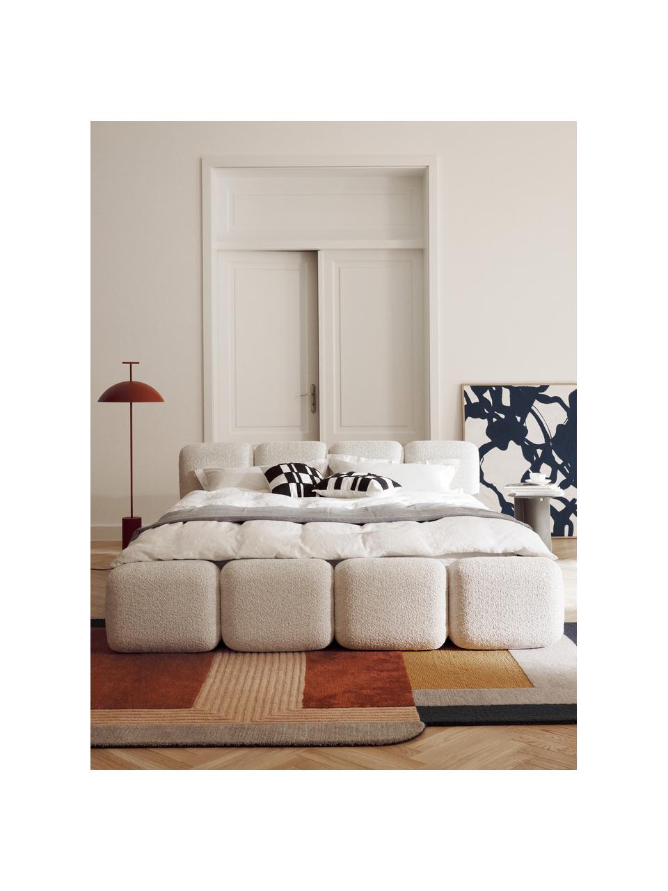 Čalouněná postel z plyšového bouclé Tayla, Tlumeně bílá, Š 140 cm, D 200 cm