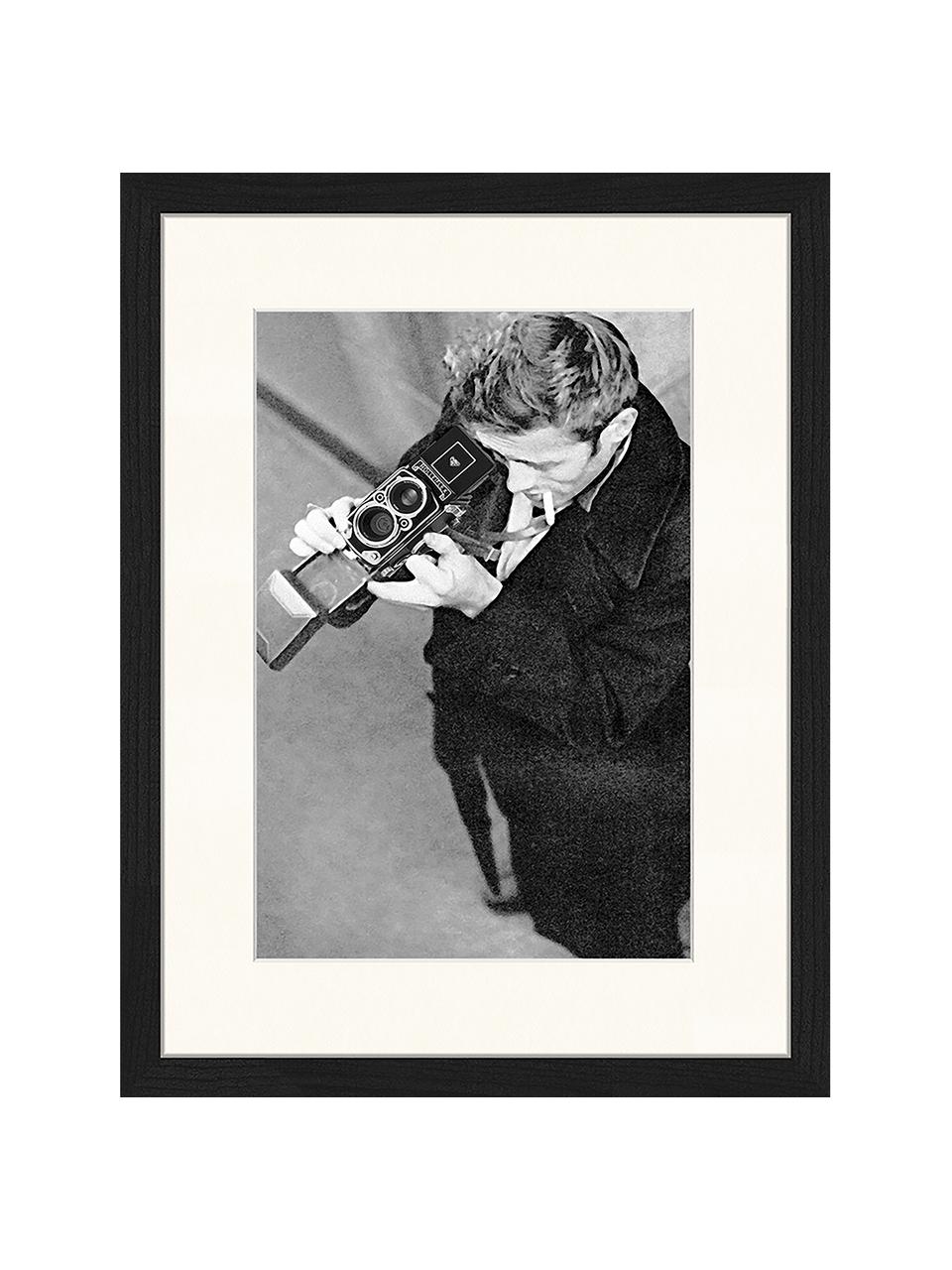 Foto incorniciata James Dean con macchina fotografica, Struttura: legno di faggio, certific, Immagine: stampa digitale su carta , Nero, bianco latte, Larg. 33 x Alt. 43 cm