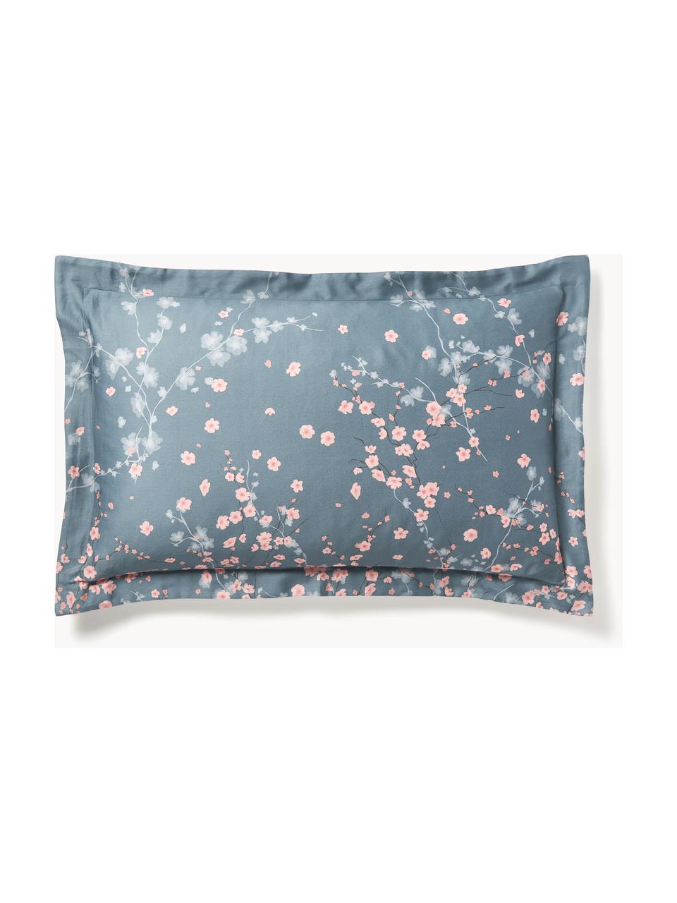 Federa in raso di cotone con stampa floreale Sakura, Blu, rosa chiaro, bianco, Larg. 50 x Lung. 80 cm