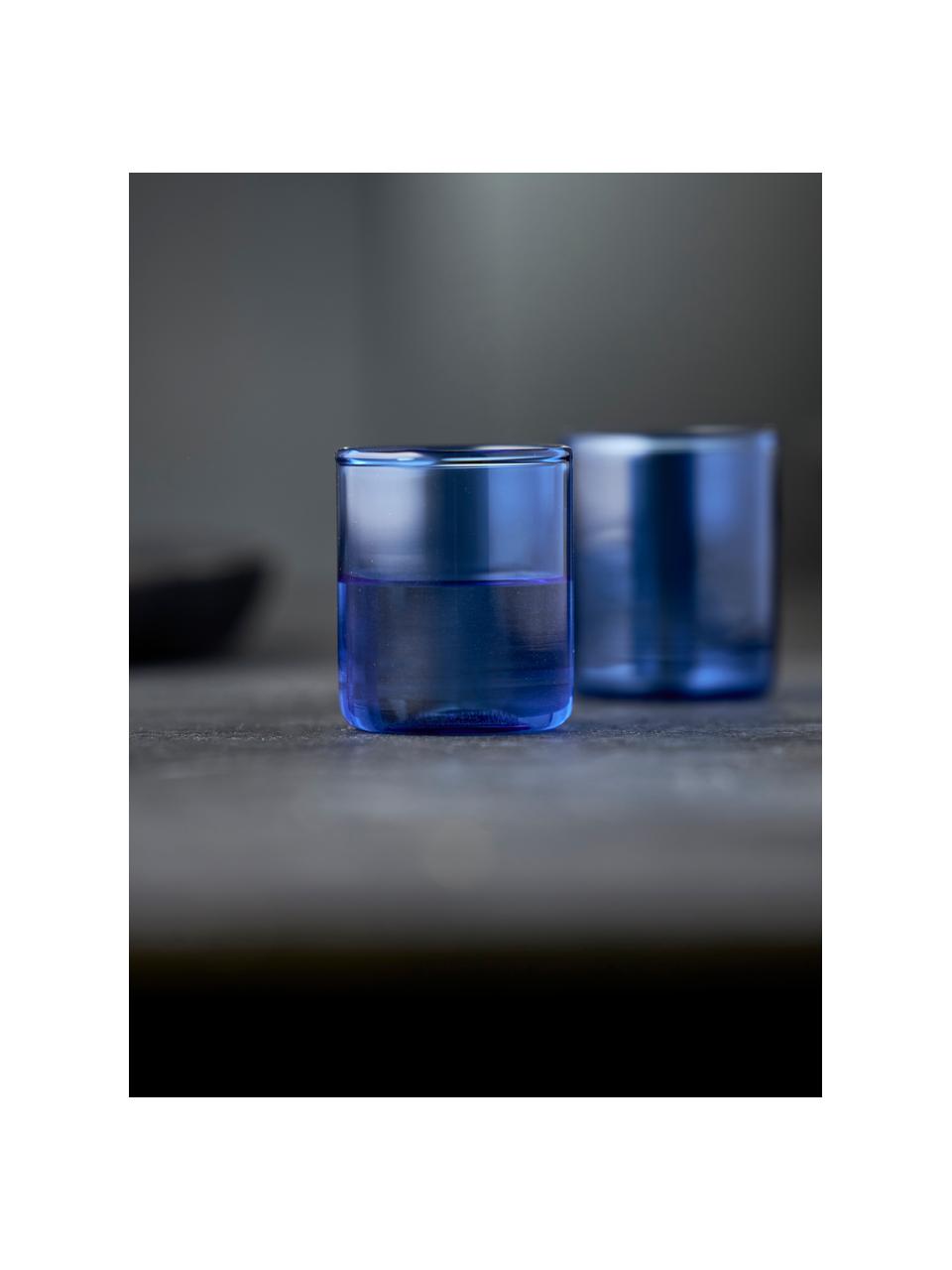 Bicchierini da shot in vetro borosilicato Torino 2 pz, Vetro borosilicato

Scopri la versatilità del vetro borosilicato per la tua casa! Il vetro borosilicato è un materiale di alta qualità, affidabile e robusto. È caratterizzato da un'eccezionale resistenza al calore ed è quindi ideale per il tè o il caffè caldo. Rispetto al vetro tradizionale, il vetro borosilicato è più resistente alle rotture e alle incrinature, il che lo rende un compagno sicuro per la tua casa., Blu trasparente, Ø 4 x Alt. 5 cm, 60 ml