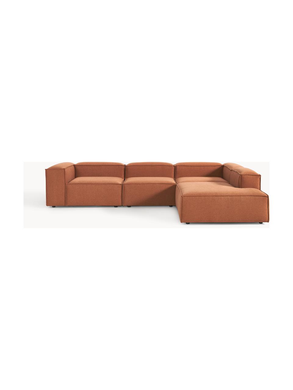 Divano angolare componibile XL Lennon, Rivestimento: 100% poliestere Con 115.0, Struttura: legno di pino massiccio, , Piedini: plastica Questo prodotto , Tessuto terracotta, Larg. 329 x Prof. 269 cm, chaise-longue a destra