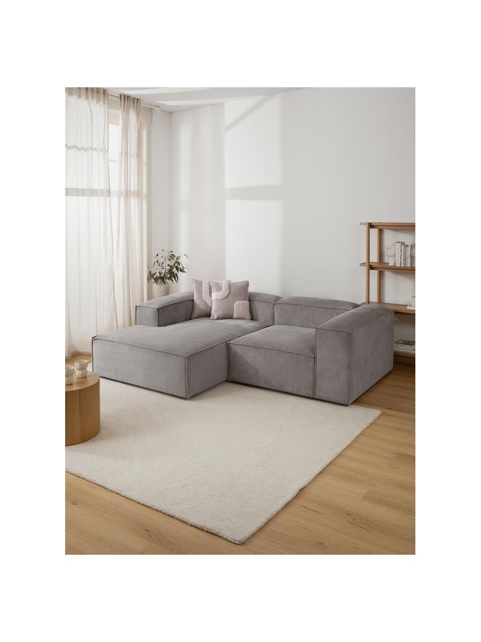 Modulares Ecksofa Lennon aus Cord, Bezug: Cord (92 % Polyester, 8 %, Gestell: Massives Kiefernholz, Spe, Cord Grau, B 238 x T 180 cm, Eckteil links