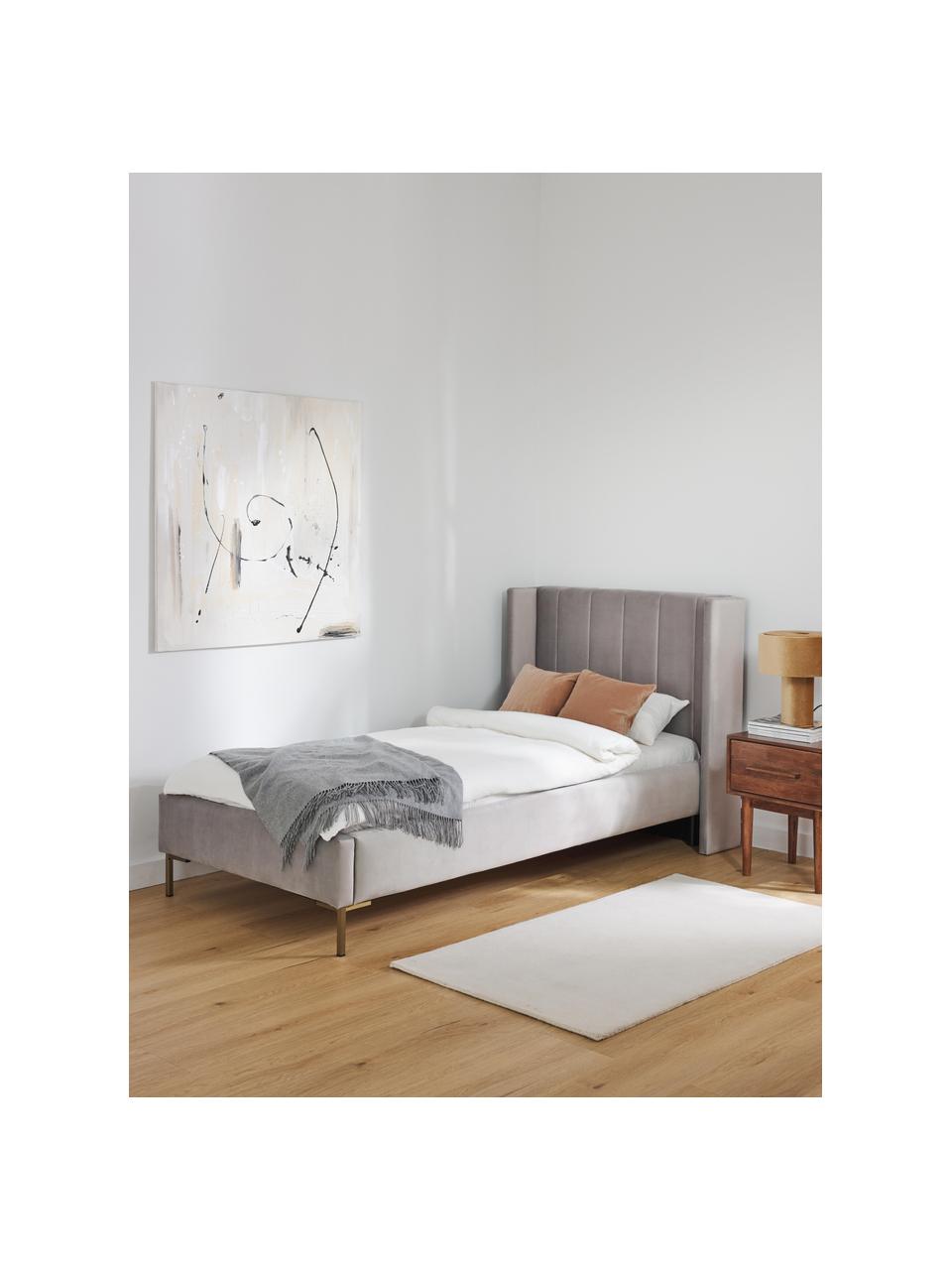 Cama individual de terciopelo Dusk, Tapizado: terciopelo de poliéster A, Estructura: madera de pino maciza con, Patas: metal con pintura en polv, Terciopelo gris claro, An 90 x L 200 cm