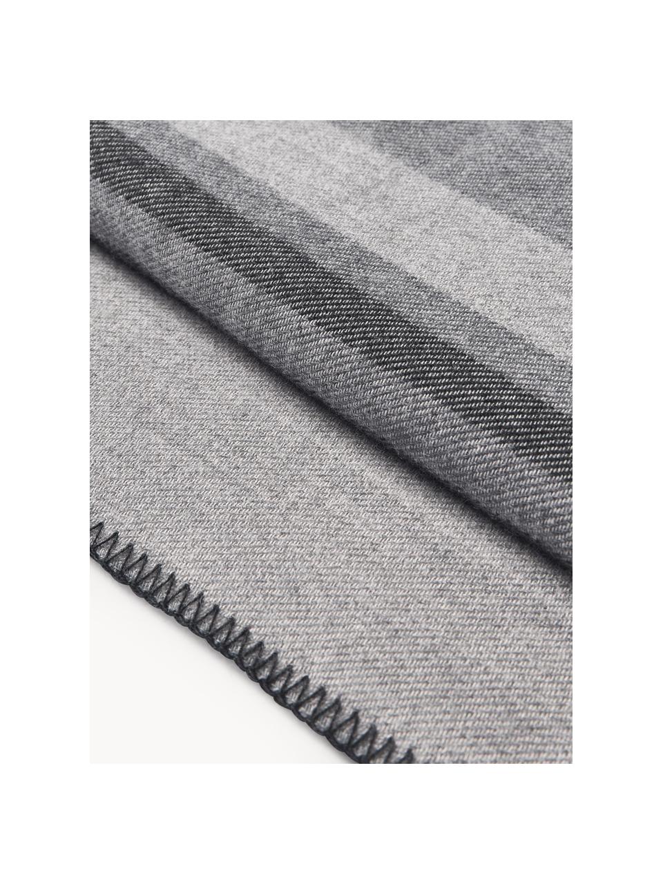 Copriletto in lana a righe Avorio, Tonalità grigie, Larg. 230 x Lung. 250 (per letti fino a 180 x 200 cm)