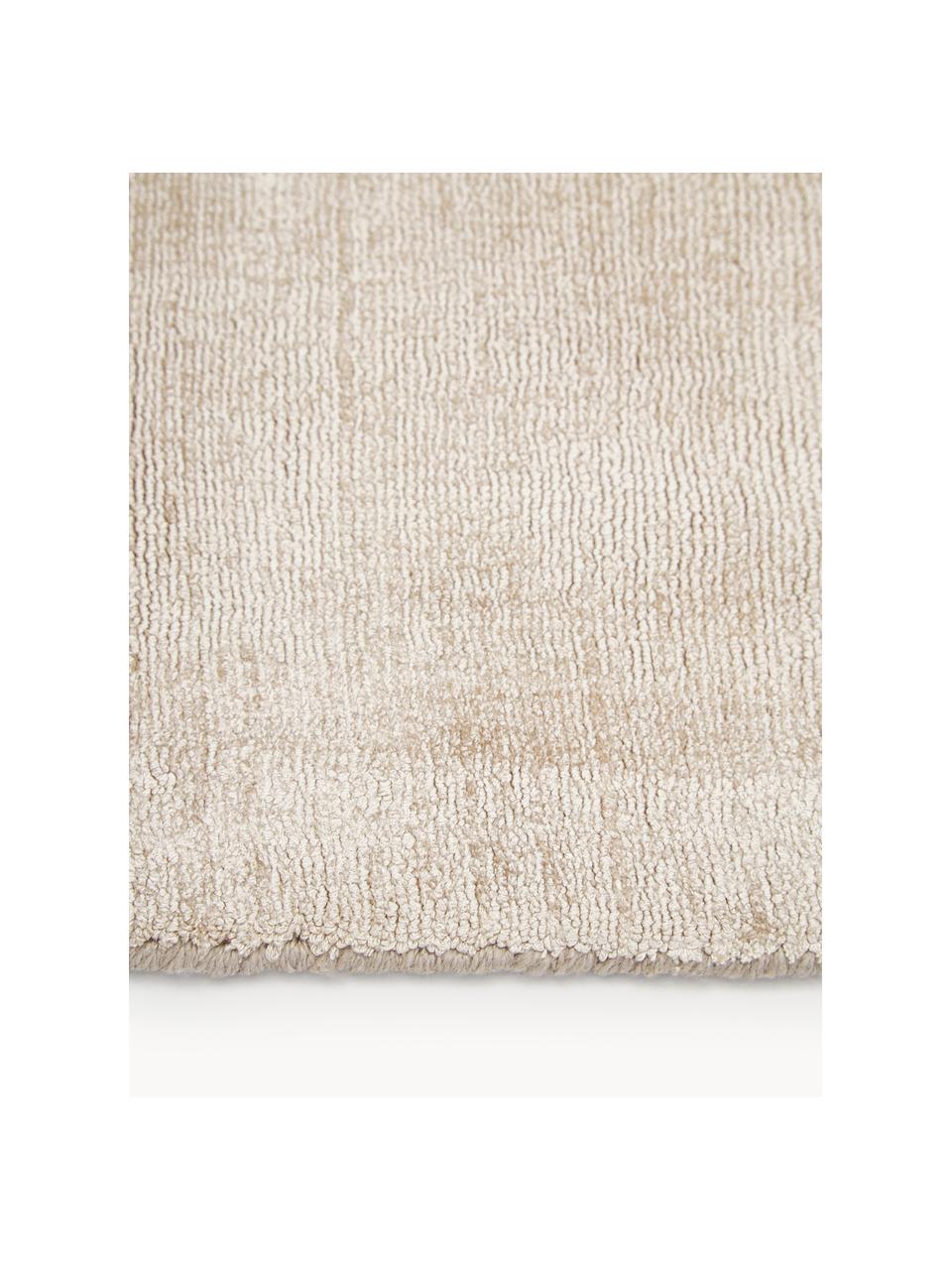 Alfombra artesanal de viscosa Jane, Parte superior: 100% viscosa, Reverso: 100% algodón El material , Beige claro, An 300 x L 400 cm (Tamaño XL)