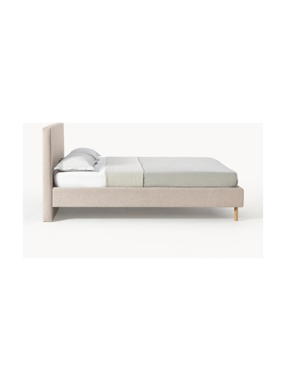 Čalouněná postel s dřevěnými nohami Giulia, Světle béžová, bukové dřevo, Š 140 cm, D 200 cm