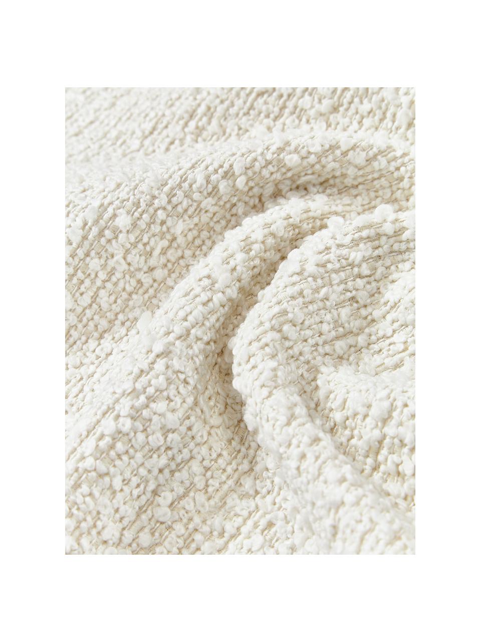 Bouclé-Kissenhülle Bellamie, Bouclé (95 % Polyester, 5 % Polyacryl)

Bouclé ist ein Material, das sich durch seine unregelmässig geschwungene Struktur auszeichnet. Die charakteristische Oberfläche entsteht durch eingewebte Schlingen aus verschiedenartigen Garnen, die dem Stoff eine einzigartige Struktur verleihen. Die Schlingenstruktur hat einen isolierenden und gleichzeitig flauschigen Effekt, der den Stoff besonders kuschelig macht., Bouclé Weiss, B 60 x L 60 cm