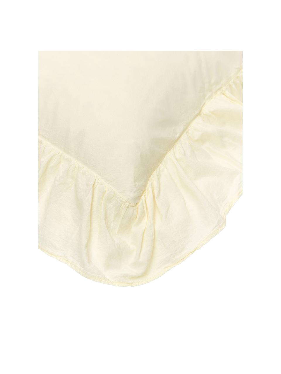 Gewaschener Baumwoll-Kopfkissenbezug Louane mit Rüschen, 100 % Baumwolle
Fadendichte 200 TC, Comfort Qualität

Bettwäsche aus Baumwolle fühlt sich auf der Haut angenehm weich an, nimmt Feuchtigkeit gut auf und eignet sich für Allergiker.

Durch ein besonderes Waschungsverfahren erhält der Stoff eine robuste, unregelmäßige Stonewash-Optik. Außerdem wird der Stoff dadurch weich und geschmeidig im Griff und erhält eine natürliche Knitter-Optik, die kein Bügeln erfordert und Gemütlichkeit ausstrahlt.

Das in diesem Produkt verwendete Material ist schadstoffgeprüft und zertifiziert nach STANDARD 100 by OEKO-TEX®, 4265CIT, CITEVE, Gelb, B 40 x L 80 cm