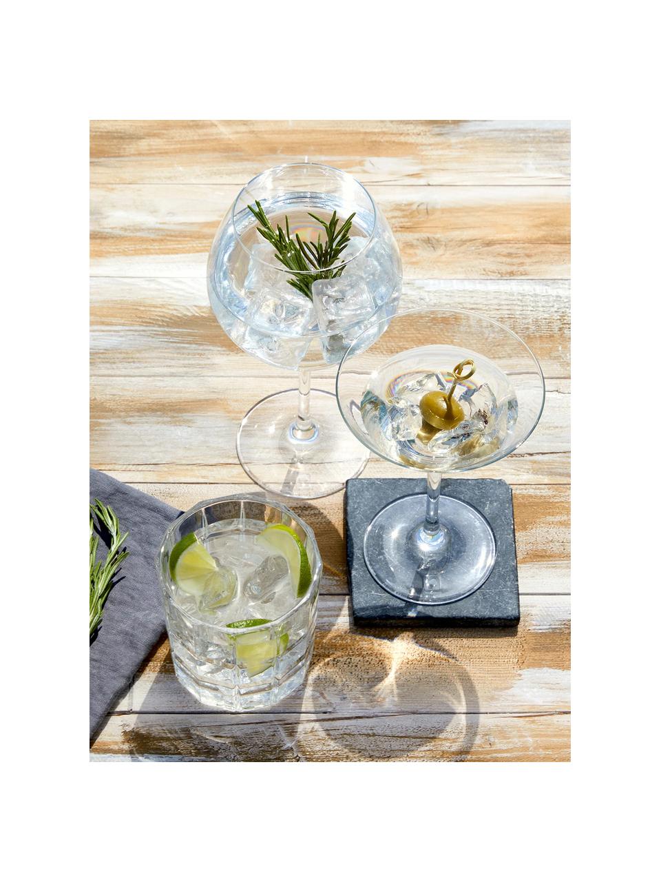 Copas balón de cristal Gin, 2 uds., Cristal 

¡Trae el brillo del cristal a tu mesa de comedor! El cristal es excepcionalmente transparente y pesado, lo que significa que se siente valioso y al mismo tiempo tiene un buen aspecto. Además, los delicados cortes hacen de cada pieza un detalle especial, práctico y bonito., Transparente, Ø 11 x Al 22 cm, 630 ml