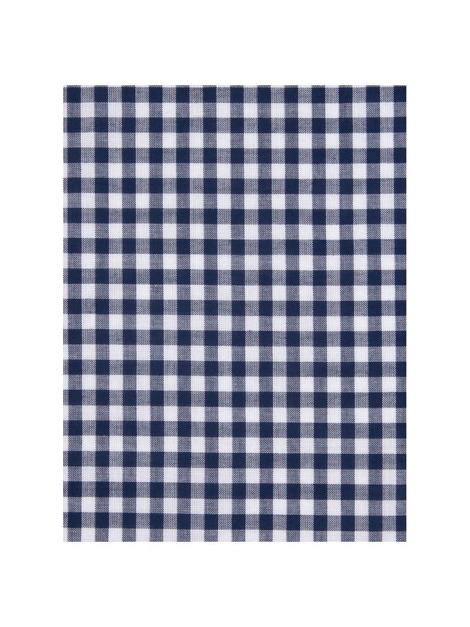 Karierte Baumwoll-Bettwäsche Scotty in Blau/Weiss, 100% Baumwolle
Fadendichte 118 TC, Standard Qualität
Bettwäsche aus Baumwolle fühlt sich auf der Haut angenehm weich an, nimmt Feuchtigkeit gut auf und eignet sich für Allergiker, Blau/Weiss, 200 x 200 cm + 2 Kissen 80 x 80 cm