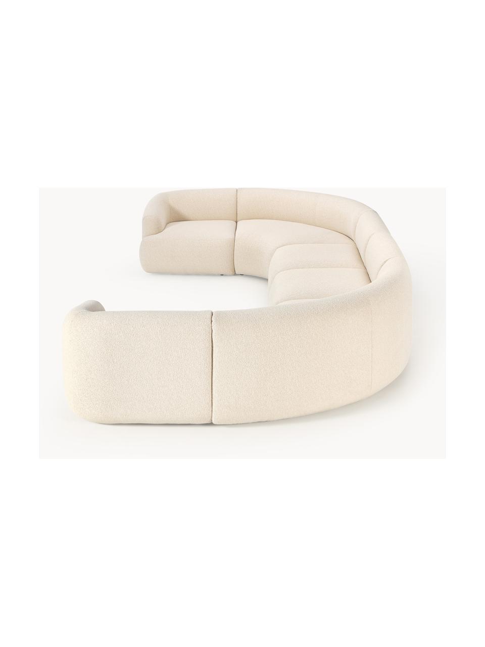 Sofá rinconera modular grande en tejido bouclé Sofia, Tapizado: tejido bouclé (100% polié, Estructura: madera de abeto, tablero , Patas: plástico Este producto es, Bouclé beige claro, An 450 x F 231 cm