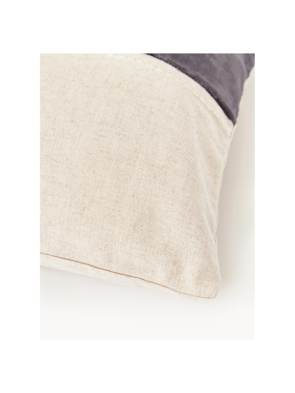 Housse de coussin avec détails décoratifs en velours Farah, Gris foncé, beige, larg. 45 x long. 45 cm