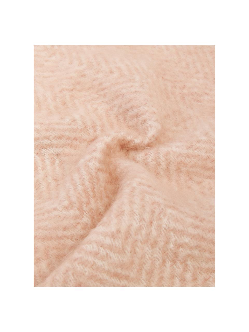 Coperta in lana rosa cipria con frange Mathea, 60% lana, 25% acrilico, 15% nylon, Rosa cipra, Lung. 170 x Larg. 130 cm