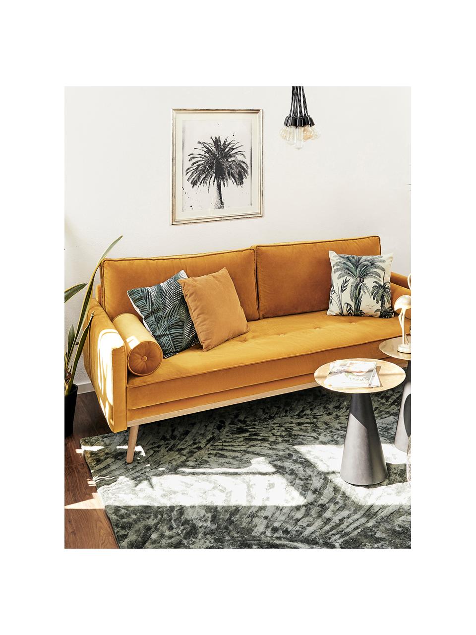 Samt-Sofa Saint (3-Sitzer) in Senfgelb mit Eichenholz-Füßen, Bezug: Samt (Polyester) Der hoch, Gestell: Massives Eichenholz, Span, Samt Senfgelb, B 210 x T 93 cm