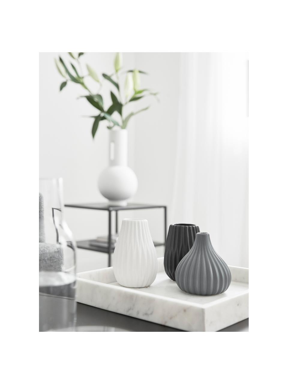 Kleine Vasen Wilma aus Steingut, 3er-Set, Steingut, Schwarz, Grau, Weiß, Set mit verschiedenen Größen